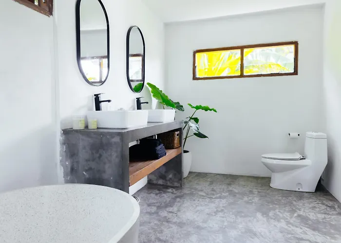 Hola & Lofts Villa