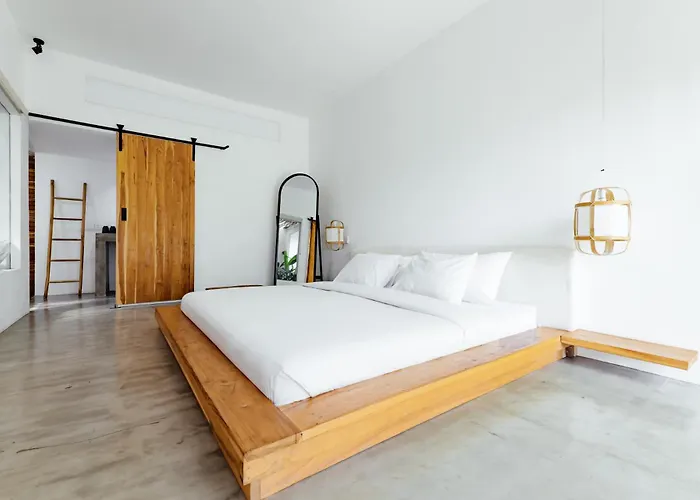 Villa Hola & Lofts Uluwatu (Bali)