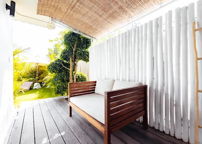 Hola & Lofts * Uluwatu (Bali)